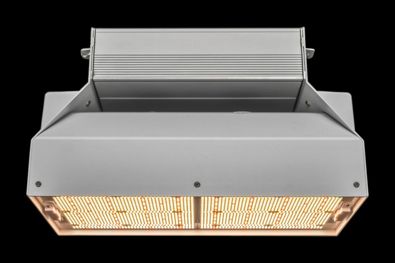 O6i 1200W 180 - 480V LED Grow Light - Black Label Supply llc